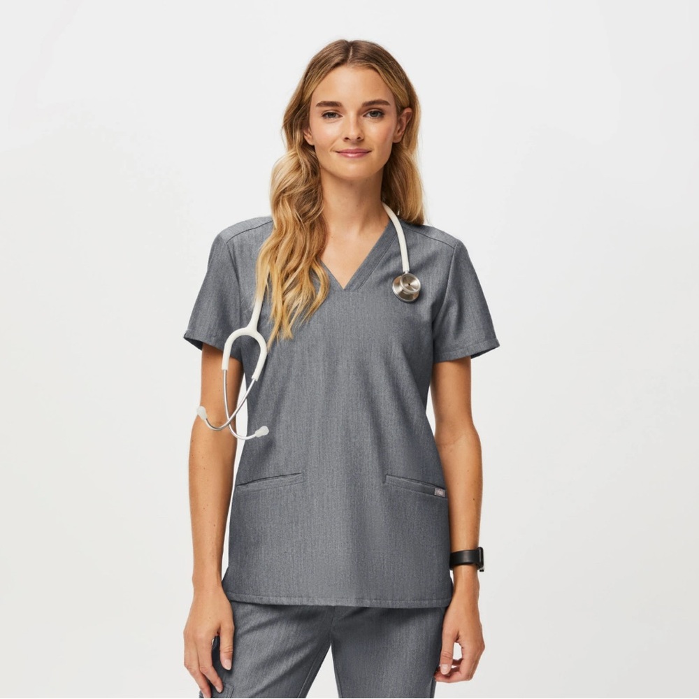 NWT XS FIGS Casma top in Graphite